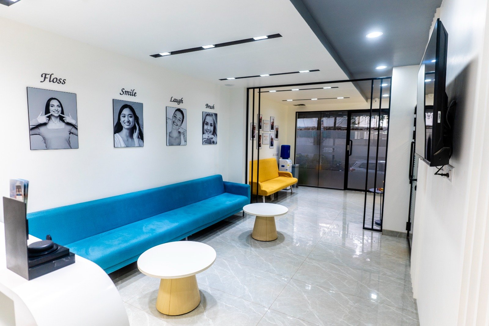 The waiting room at Delhi Dental Cosmetics